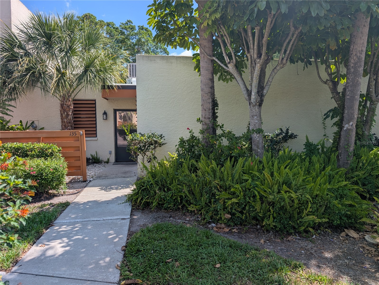 135 WILD PALM DRIVE