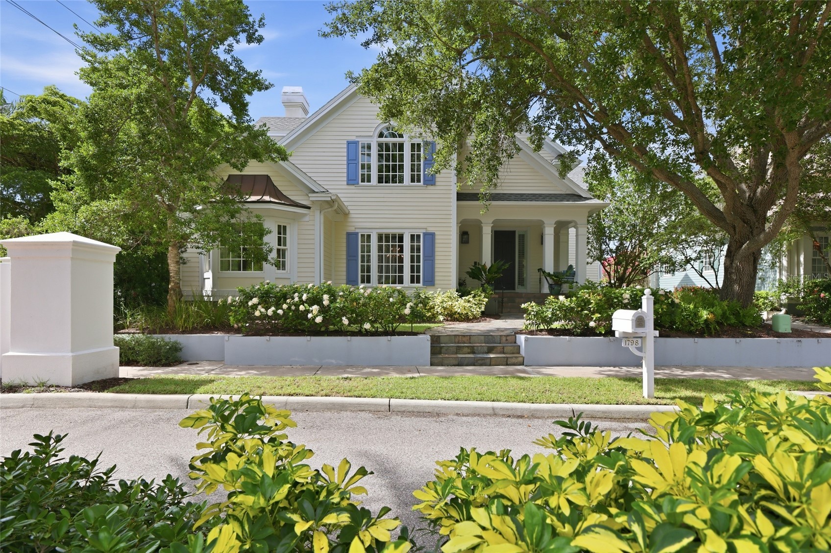 1798 LINCOLN PARK CIRCLE