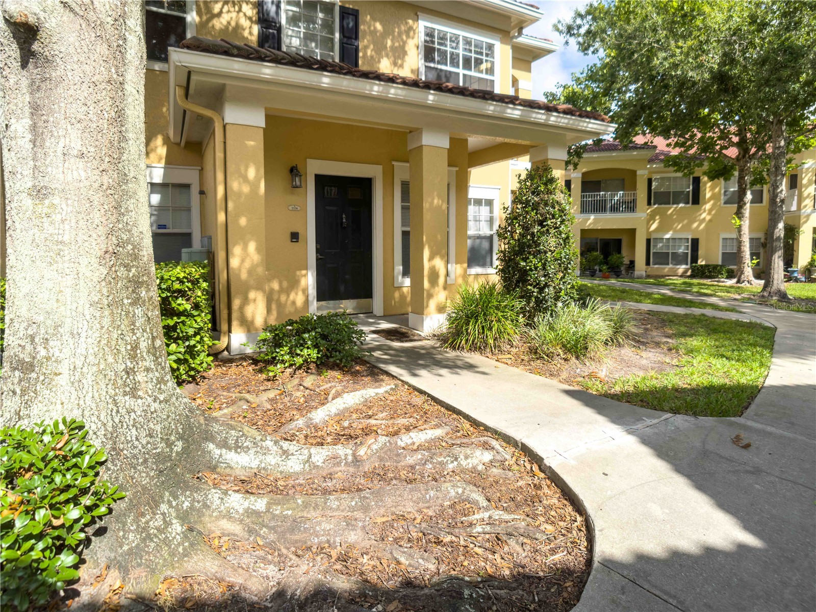 2226 ARBOR LAKES CIRCLE