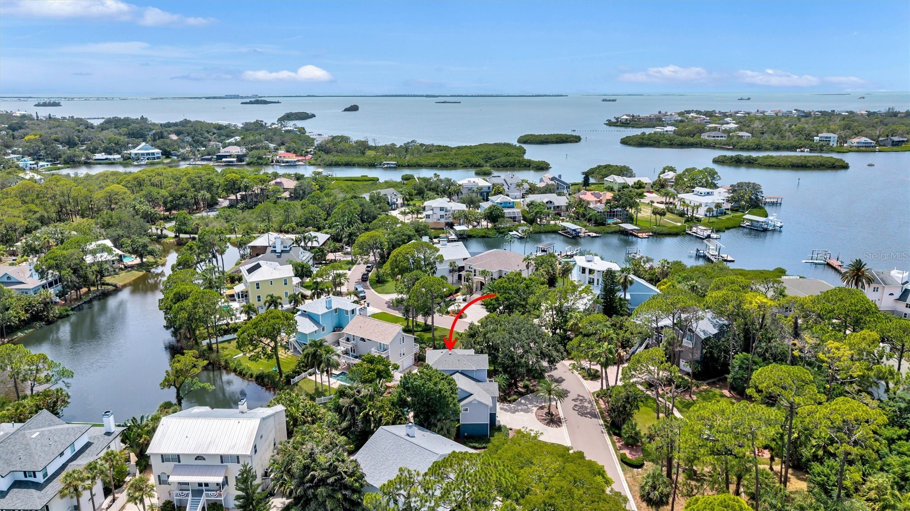 760 SOUNDVIEW DRIVE