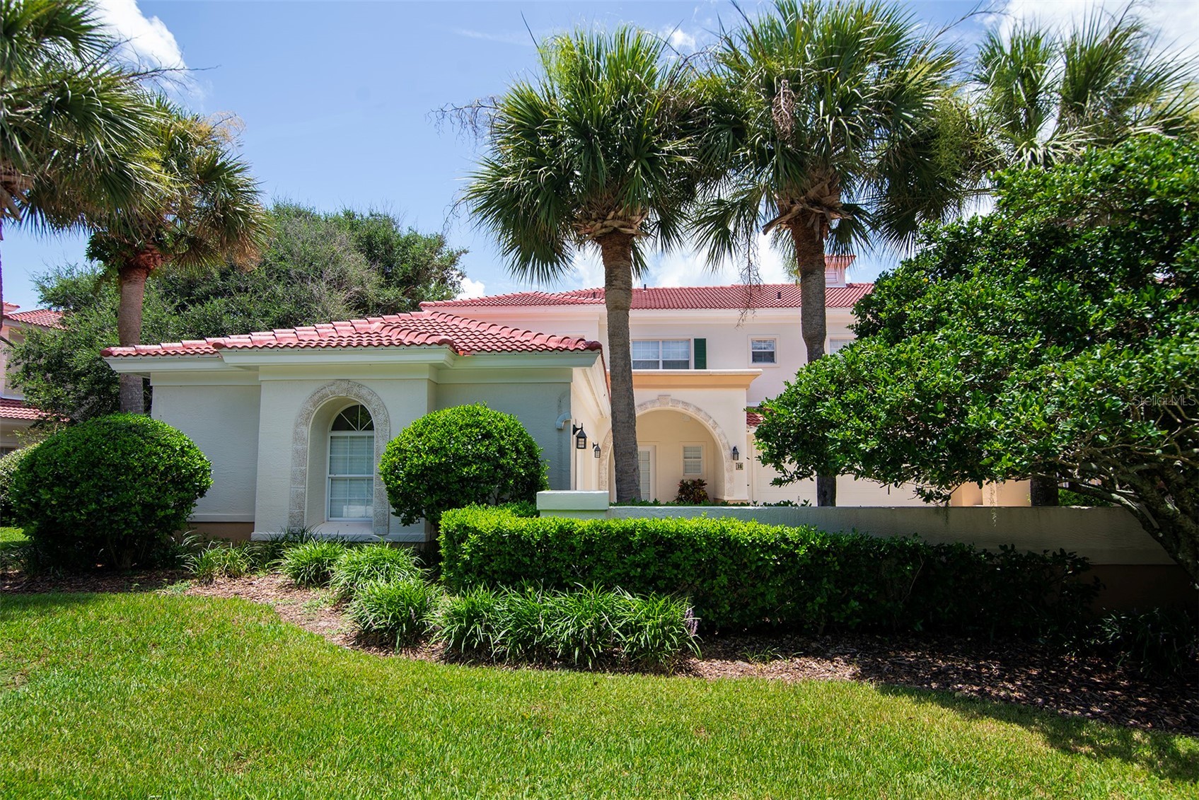 16 VISCAYA DRIVE 204