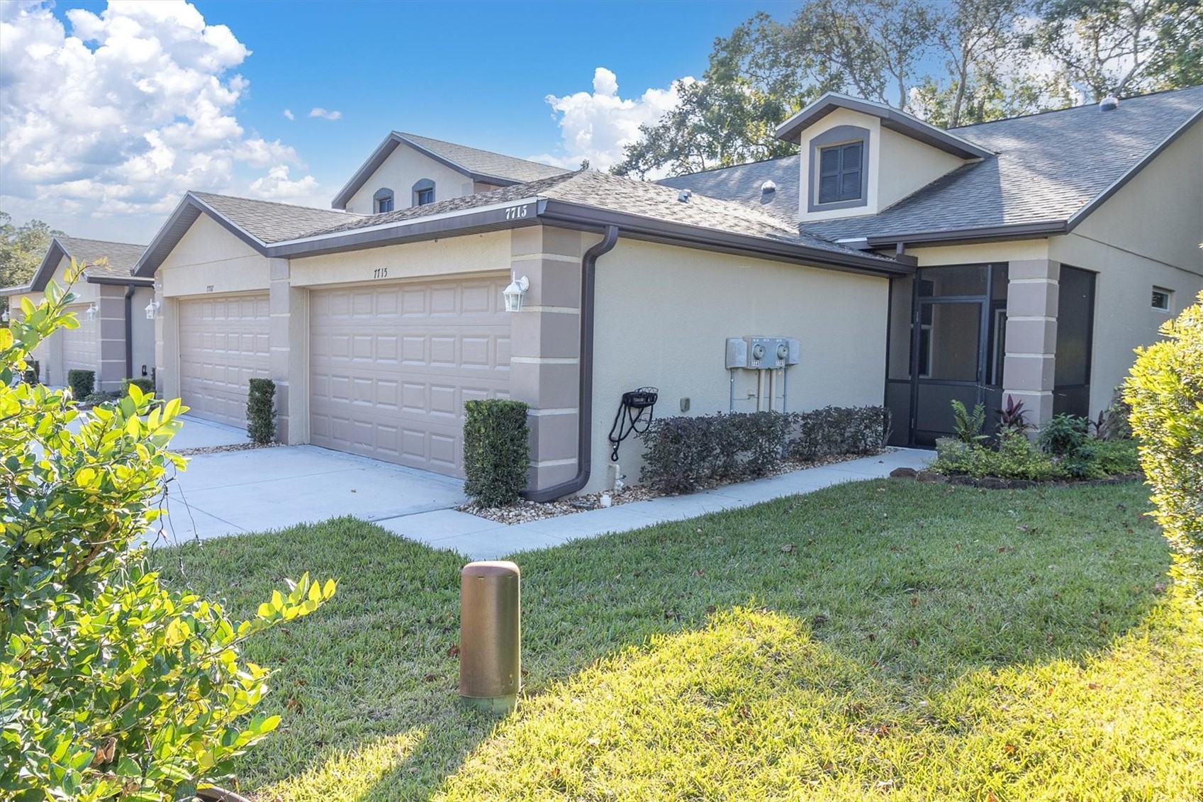 7715 DAWSON CREEK LANE