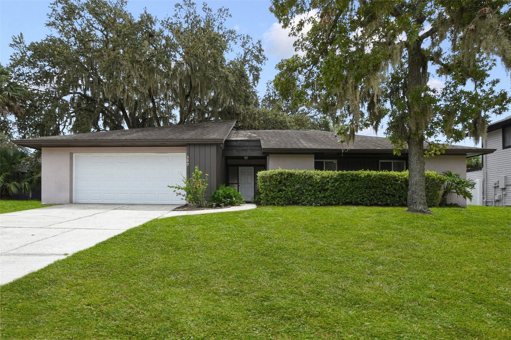 309 REDWING WAY
