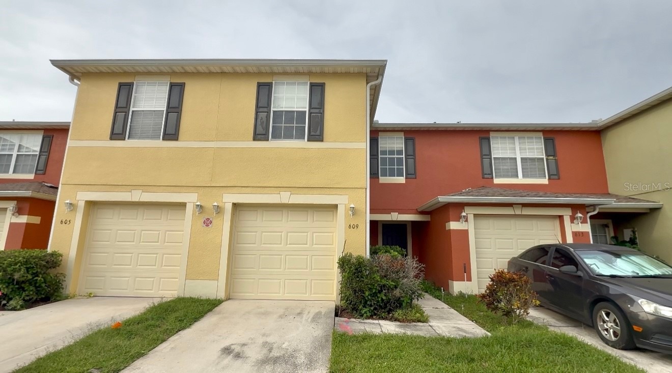 609 CRESTING OAK CIRCLE 98