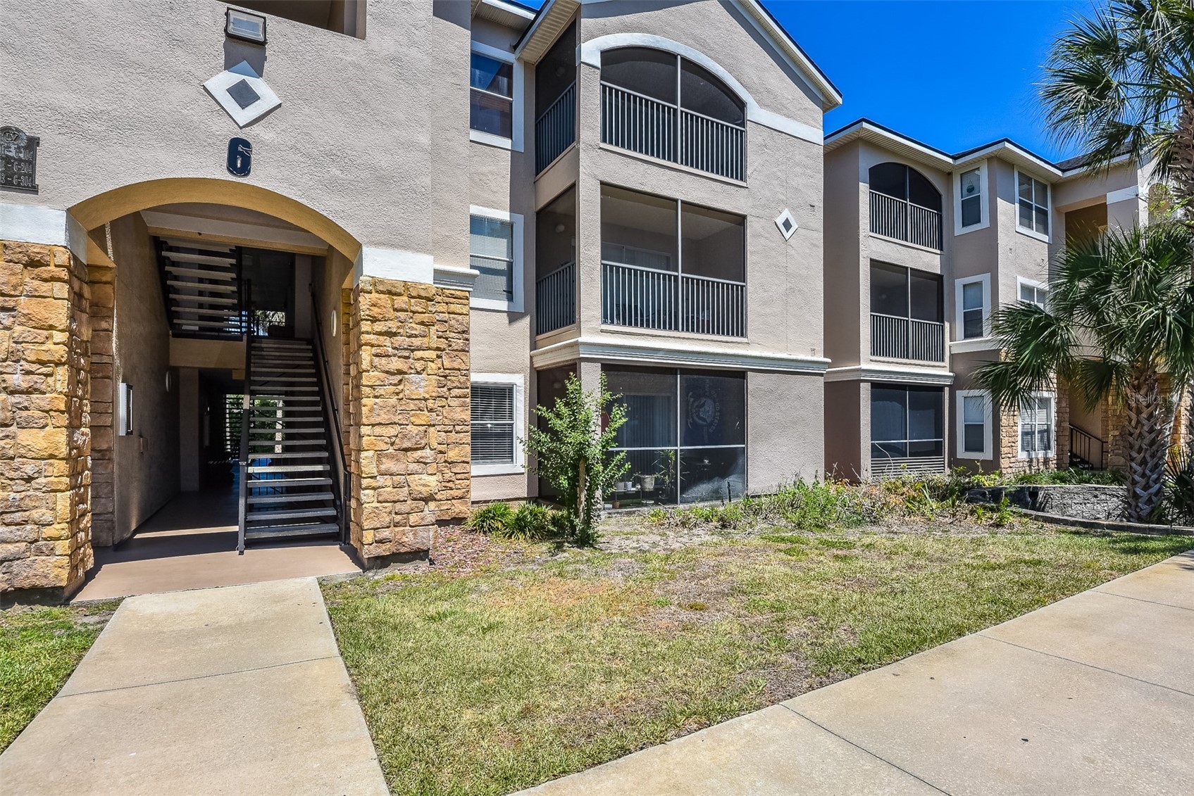 940 VILLAGE TRAIL 6-103