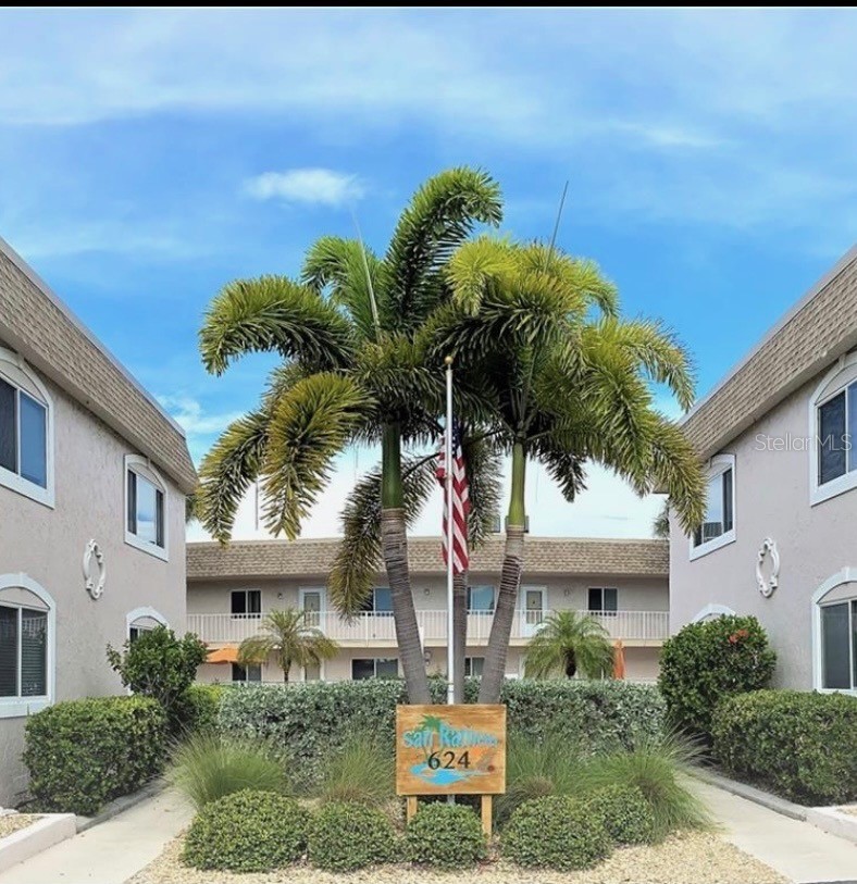 624 FLAMINGO DRIVE 112