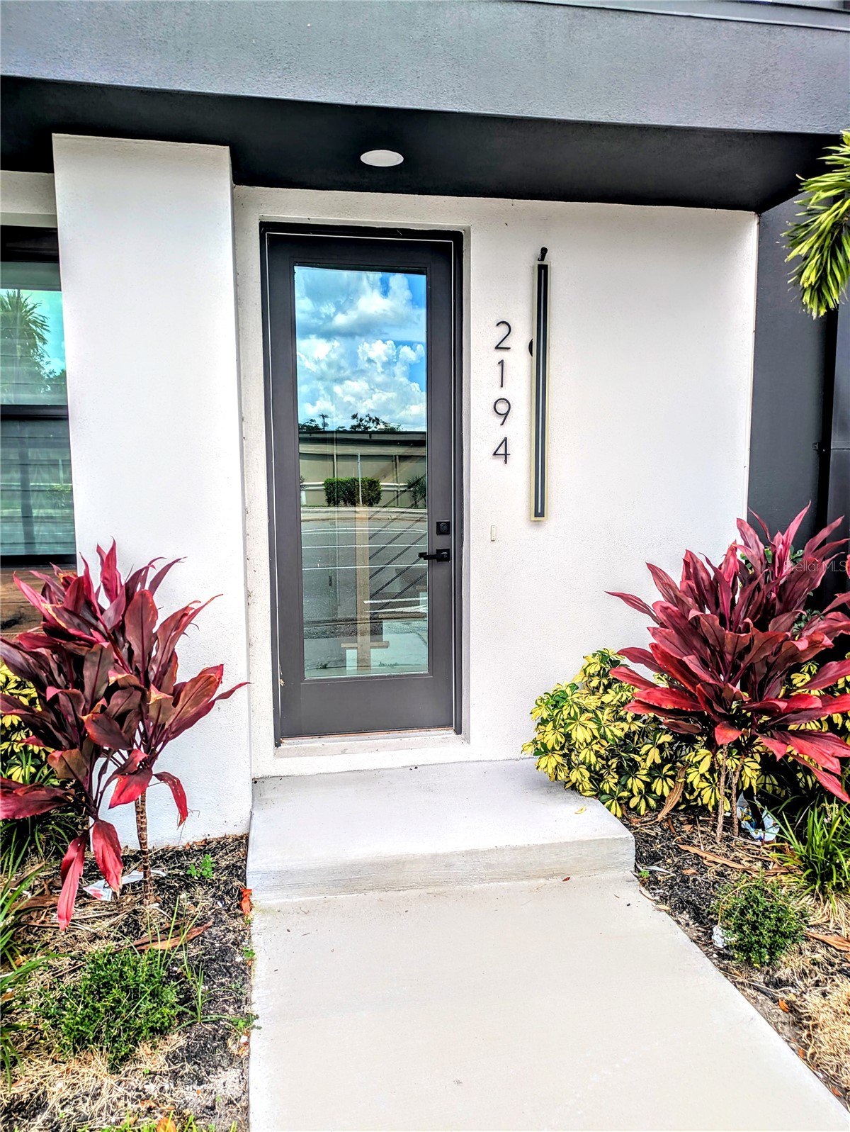 2194 FRUITVILLE ROAD
