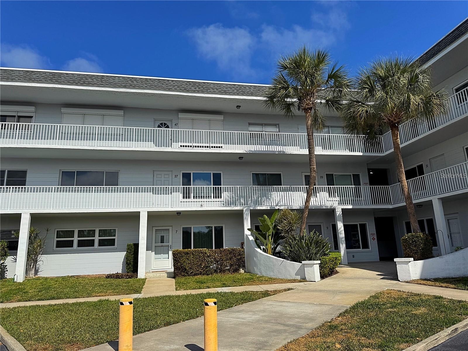 2001 WORLD PARKWAY BOULEVARD 7