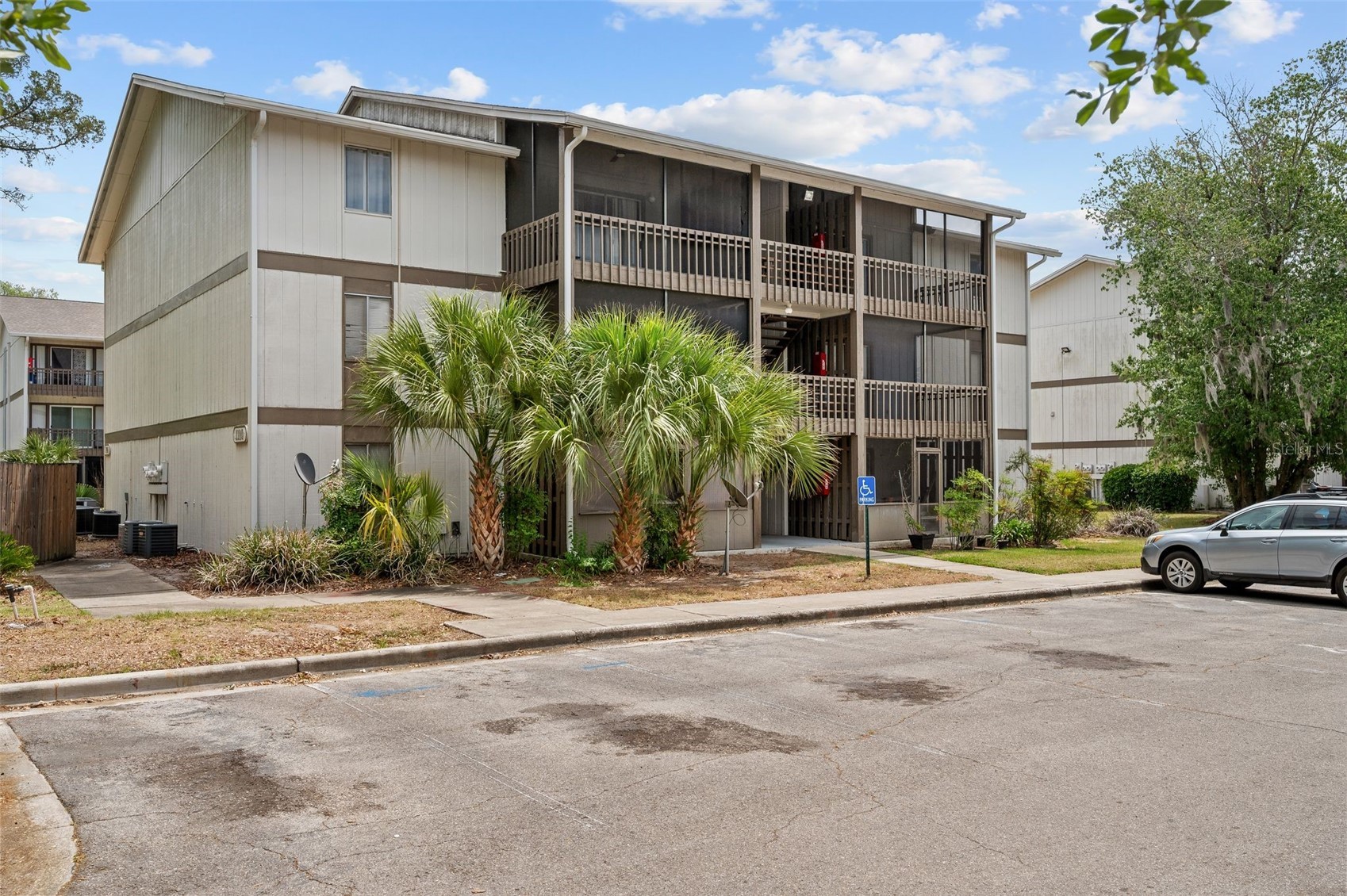 6519 W NEWBERRY ROAD 1111