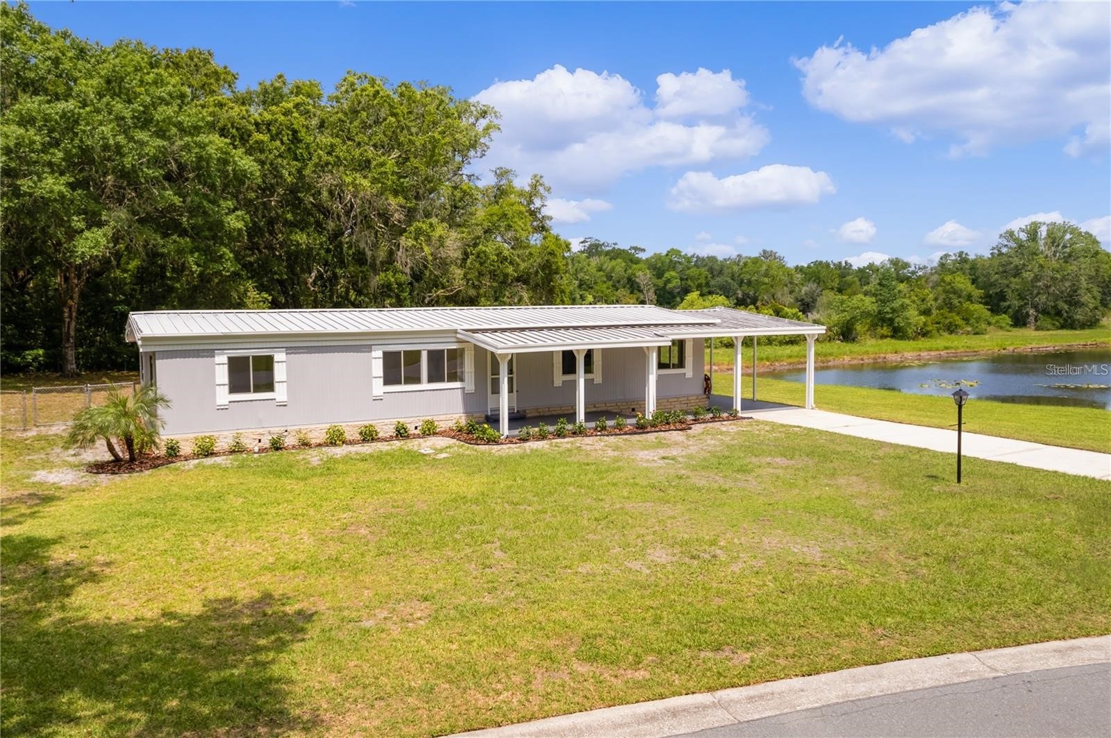 302 IVANHOE CIRCLE