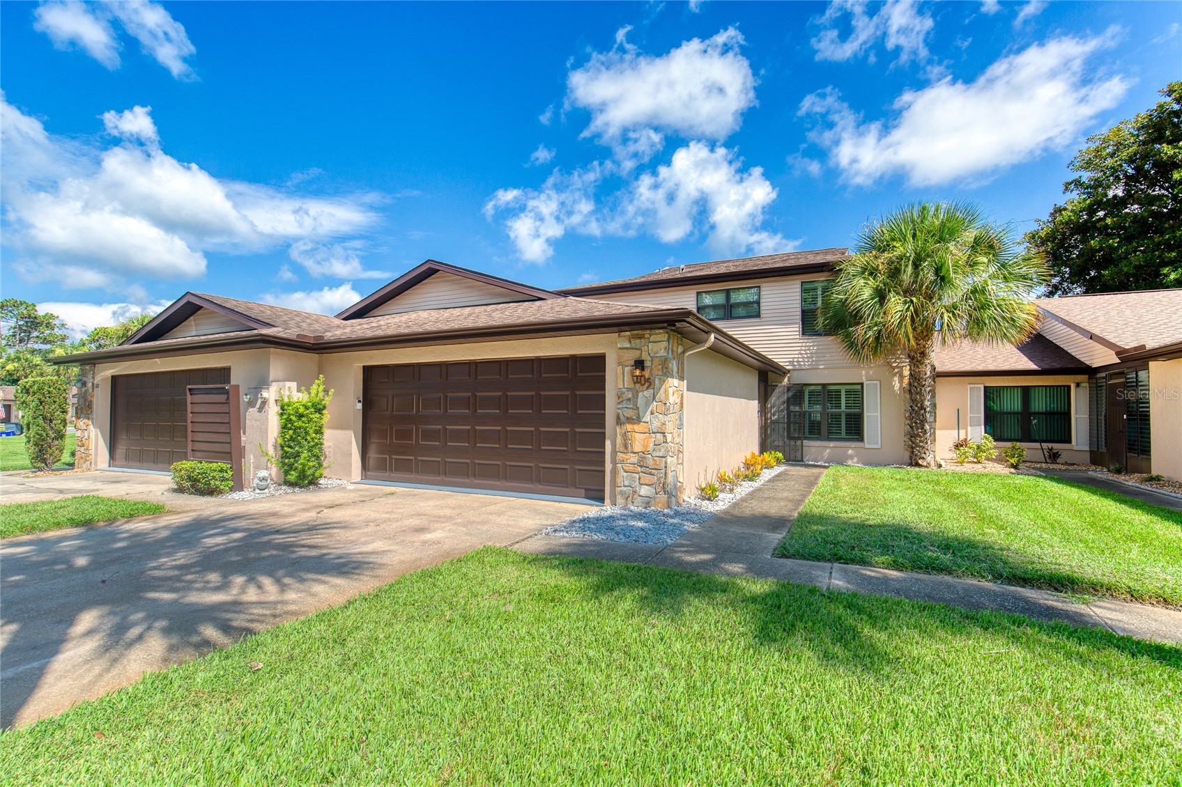 105 DEER LAKE CIRCLE
