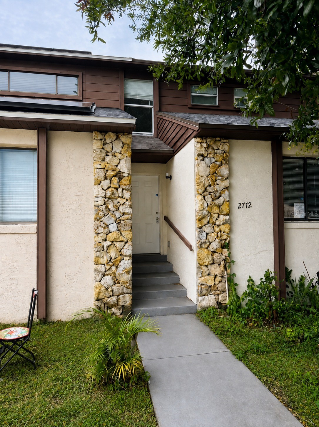 2772 GRAY FOX LANE