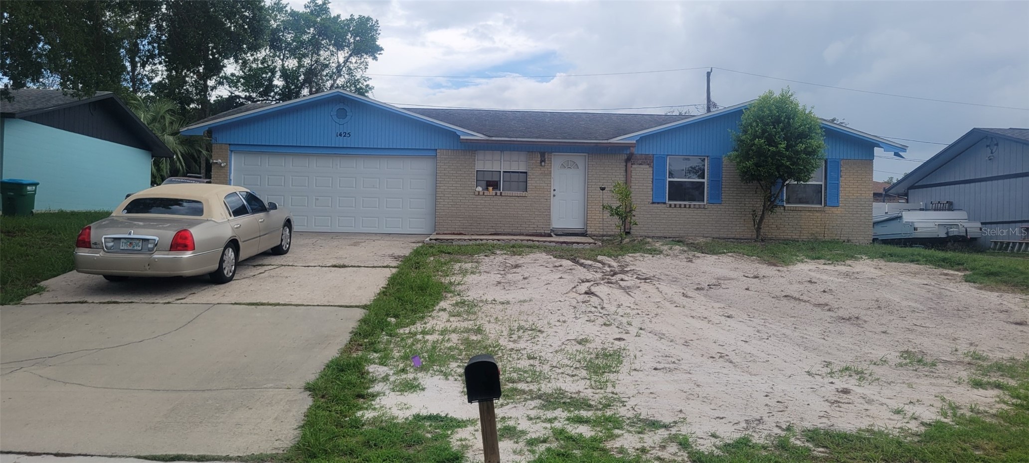 1425 NE OLD MILL DRIVE