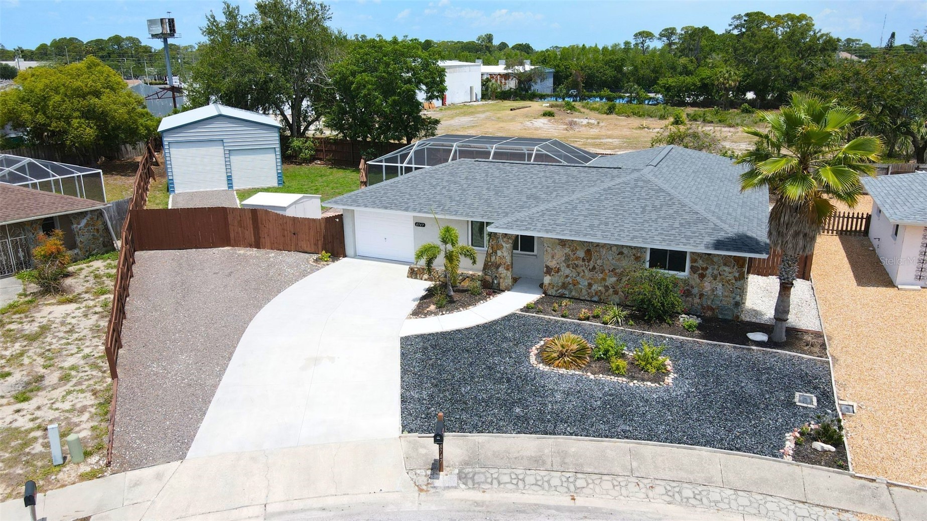 8747 HEMLOCK LANE