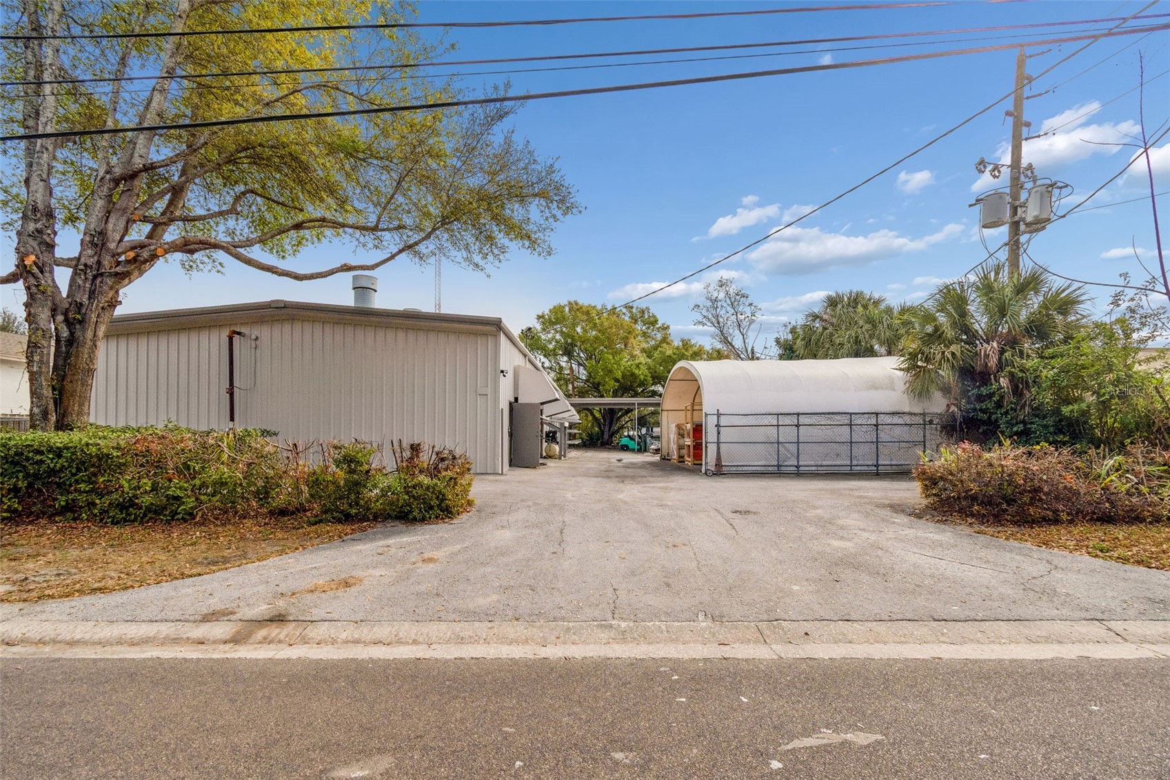 1060 HARBOR LAKE DRIVE