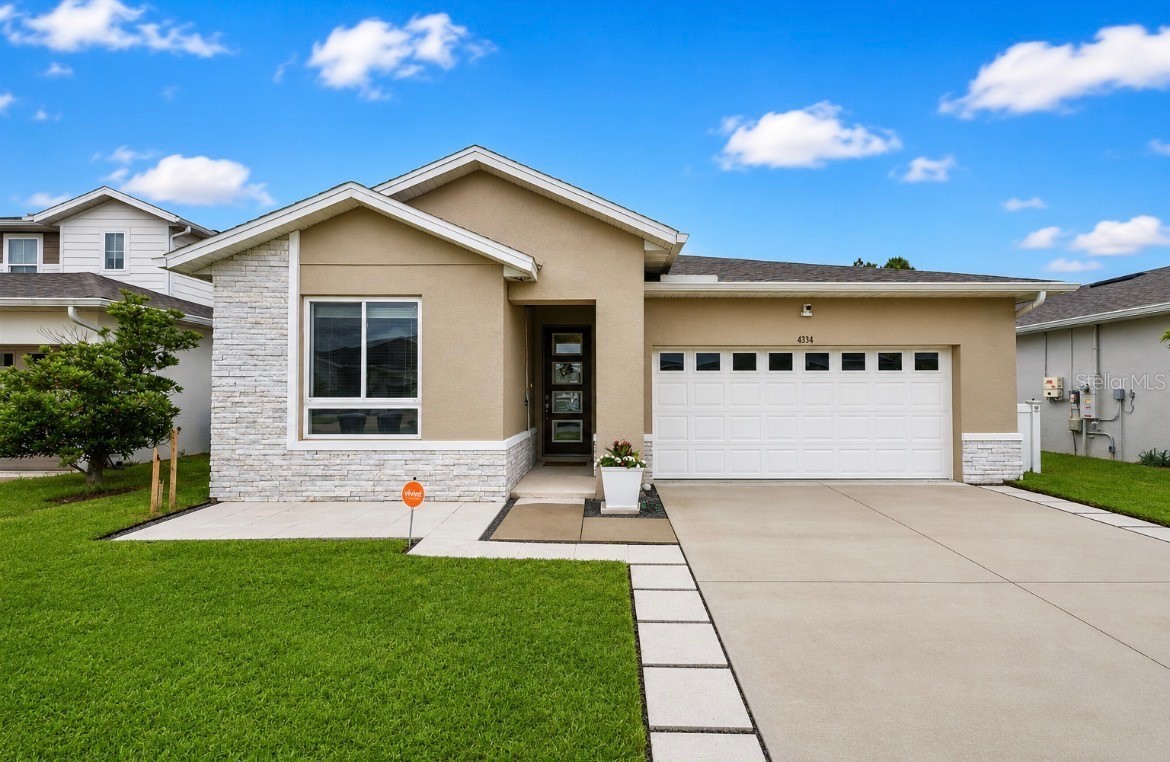 4334 SOUTHERN VISTA LOOP