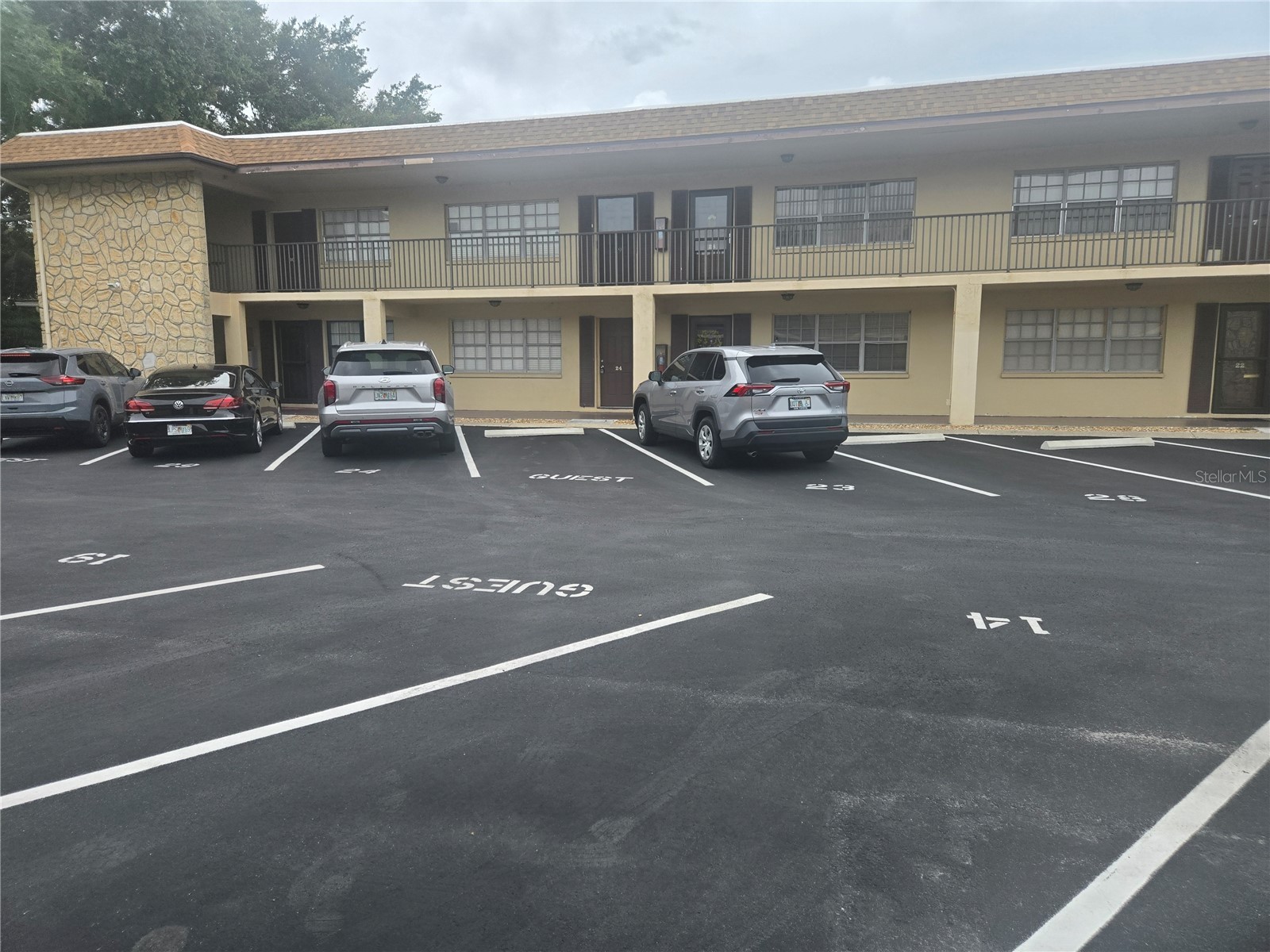 1320 MORELAND DRIVE 24