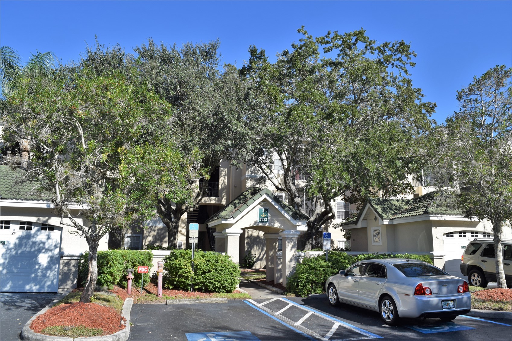 5122 NORTHRIDGE ROAD 202