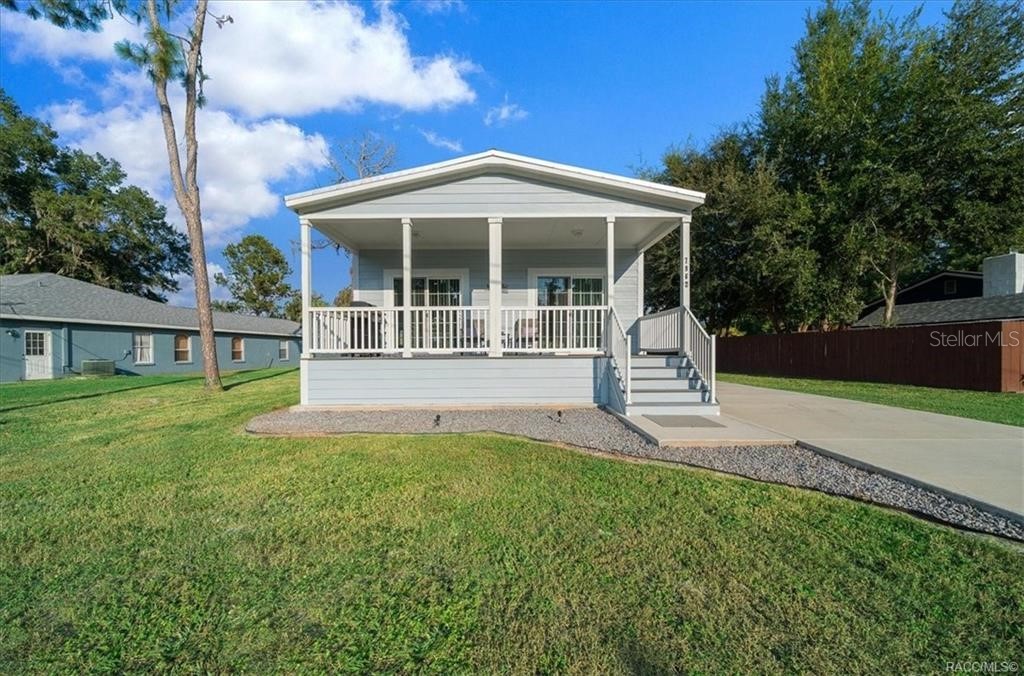 7962 W RIVERBEND ROAD