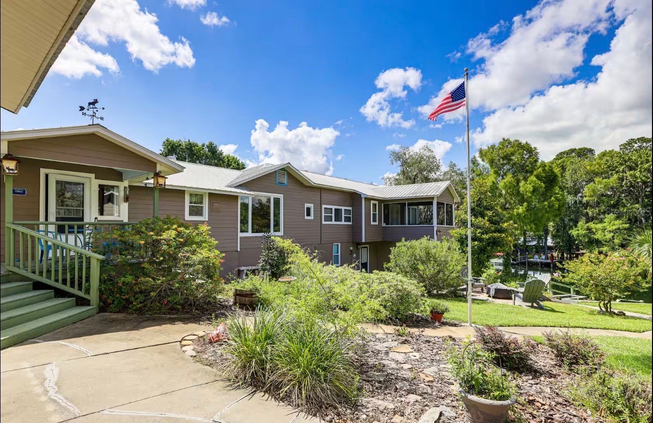 20906 RIVER DRIVE