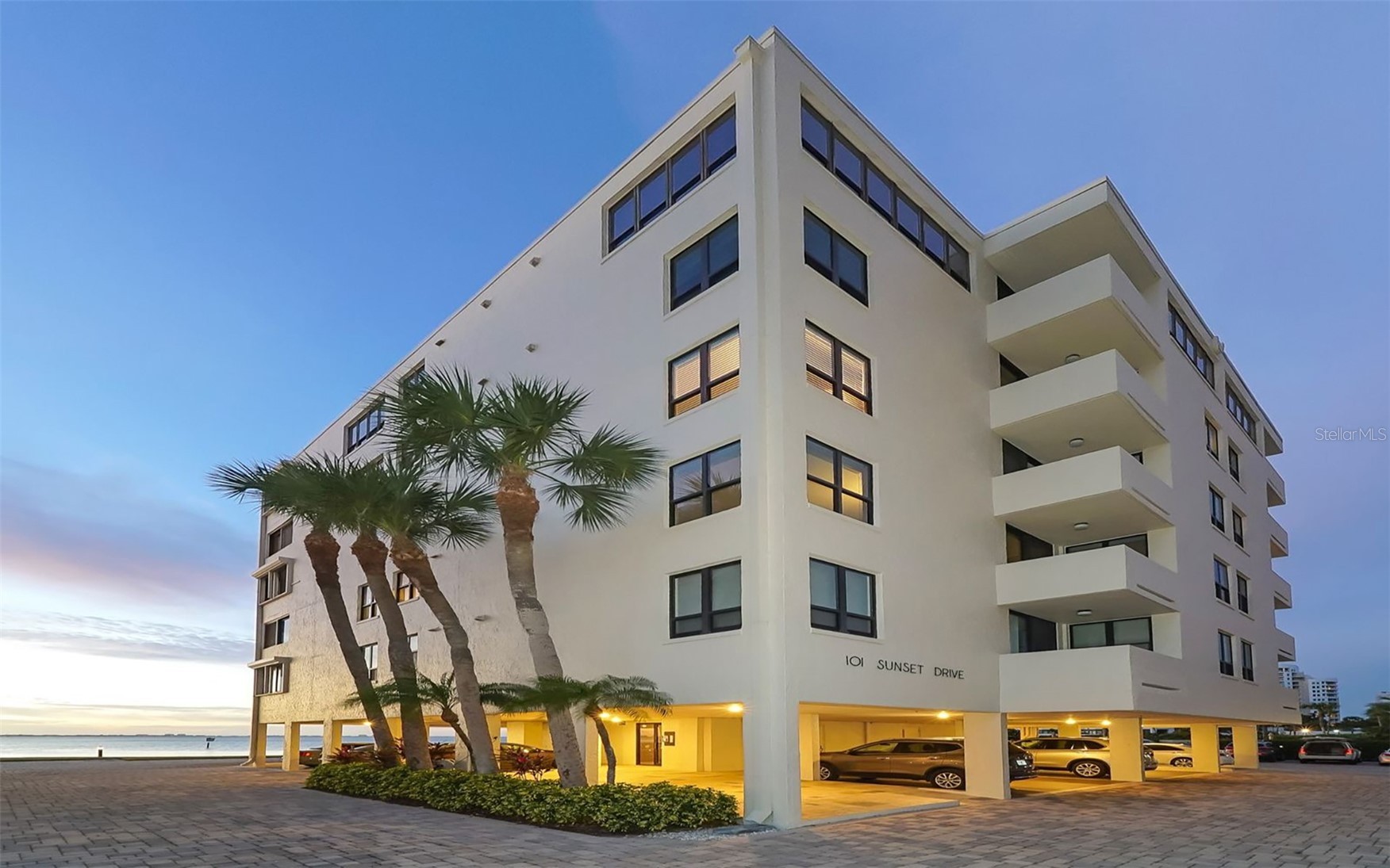 101 SUNSET DRIVE 301