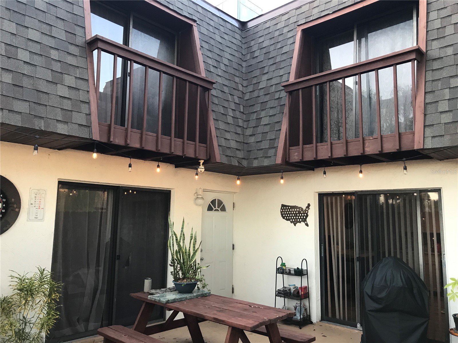 1930 CATTLEYA DRIVE 1930