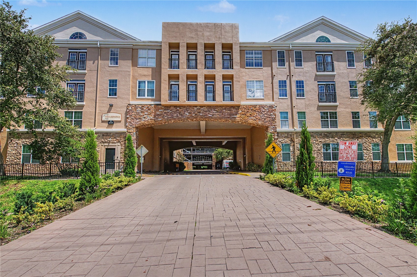 4221 W SPRUCE STREET 1222