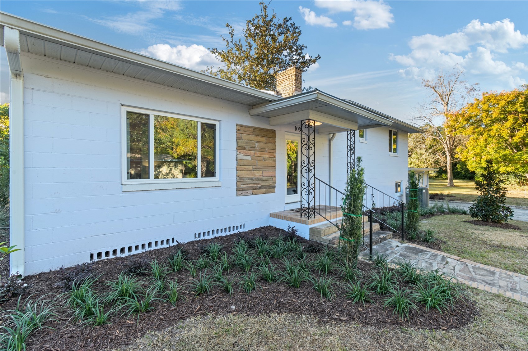 108 NW 2ND STREET
