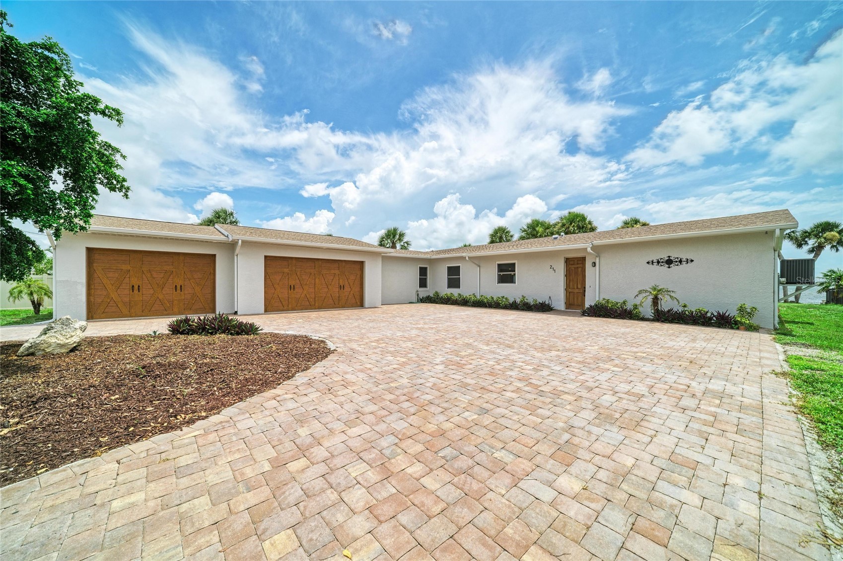 211 BAHIA VISTA DRIVE