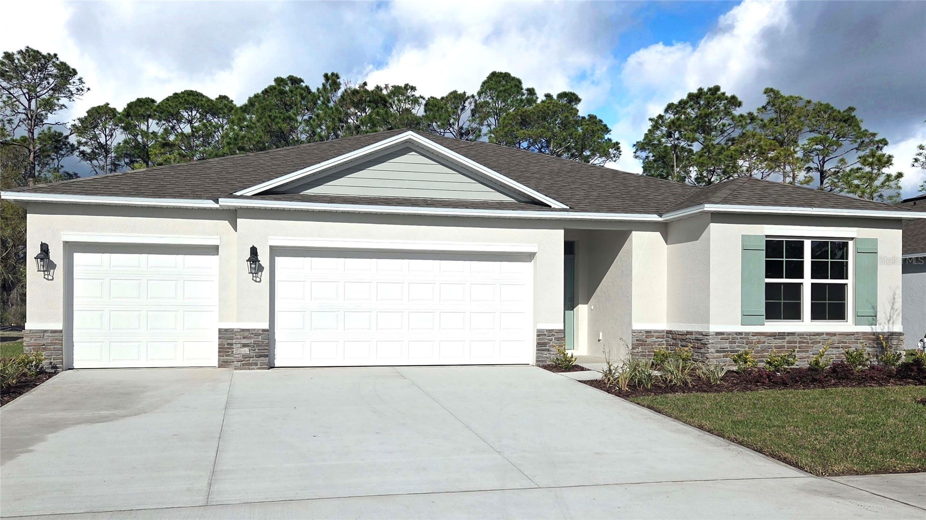 2512 DORSET COURT