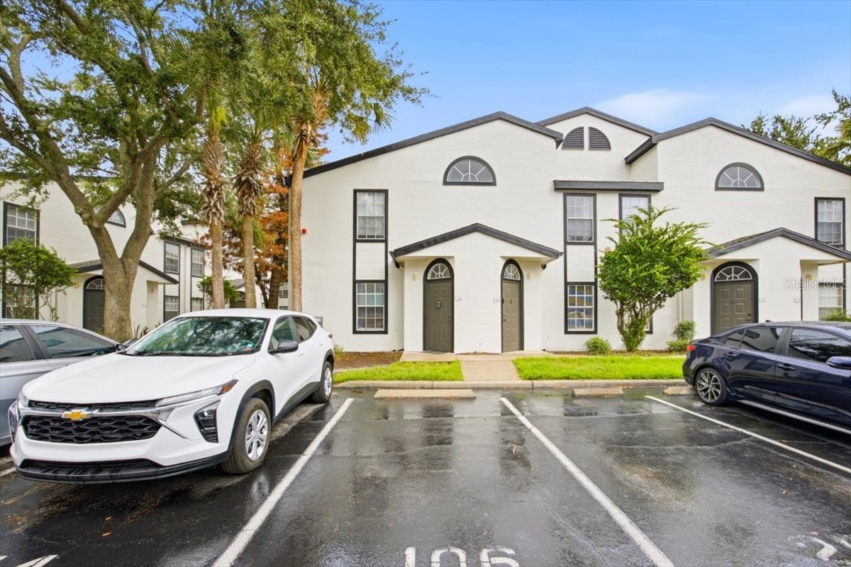 1602 COLUMBIA ARMS CIRCLE 106