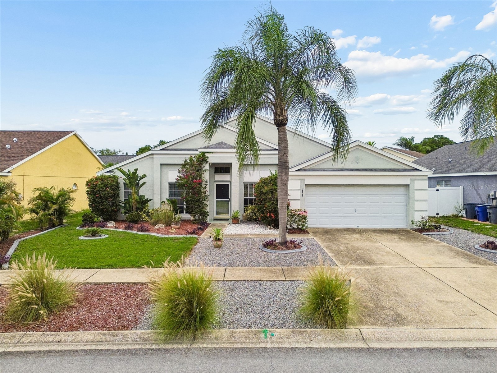 923 HUNTER LANE