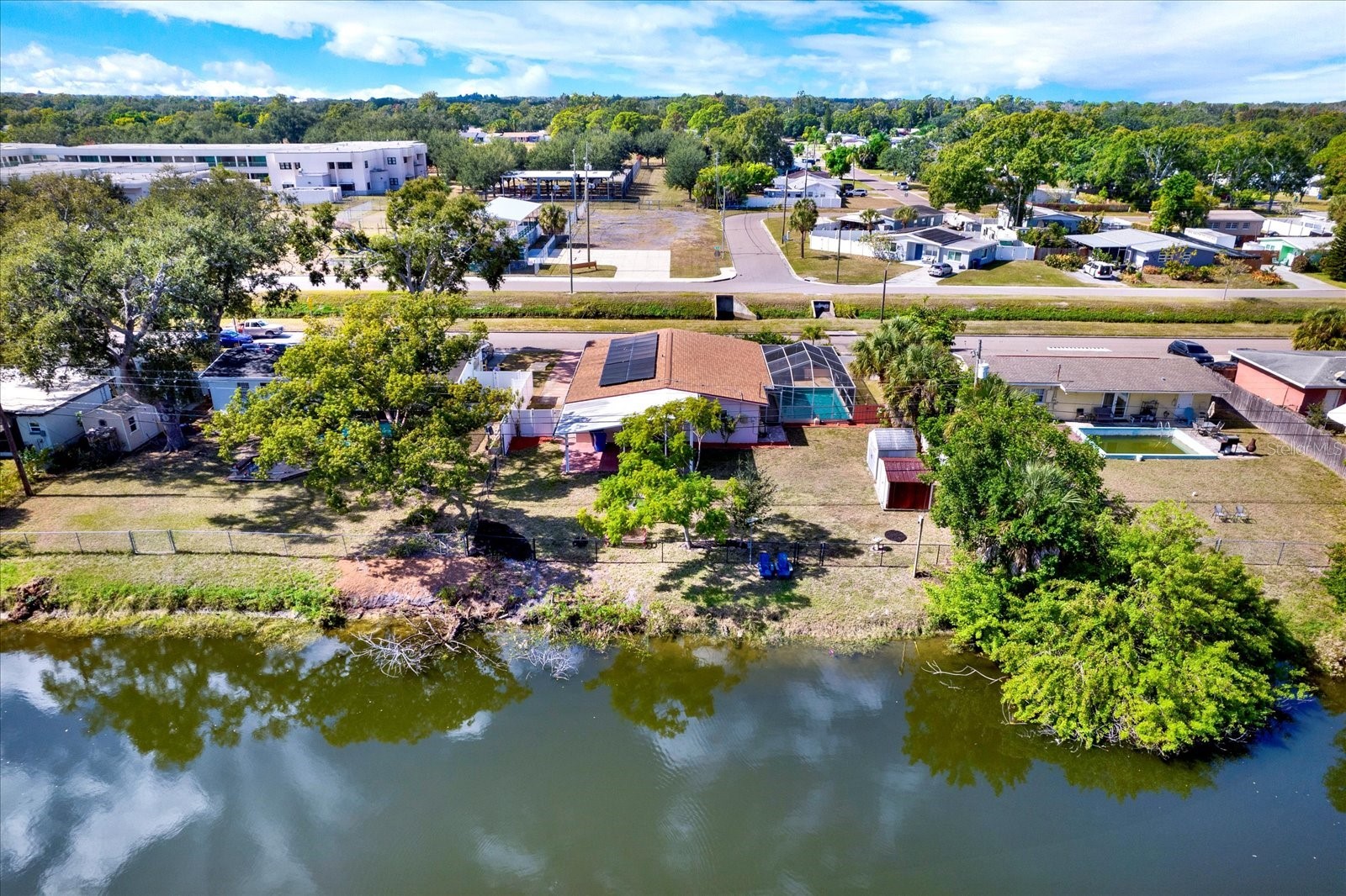 7395 18TH STREET N