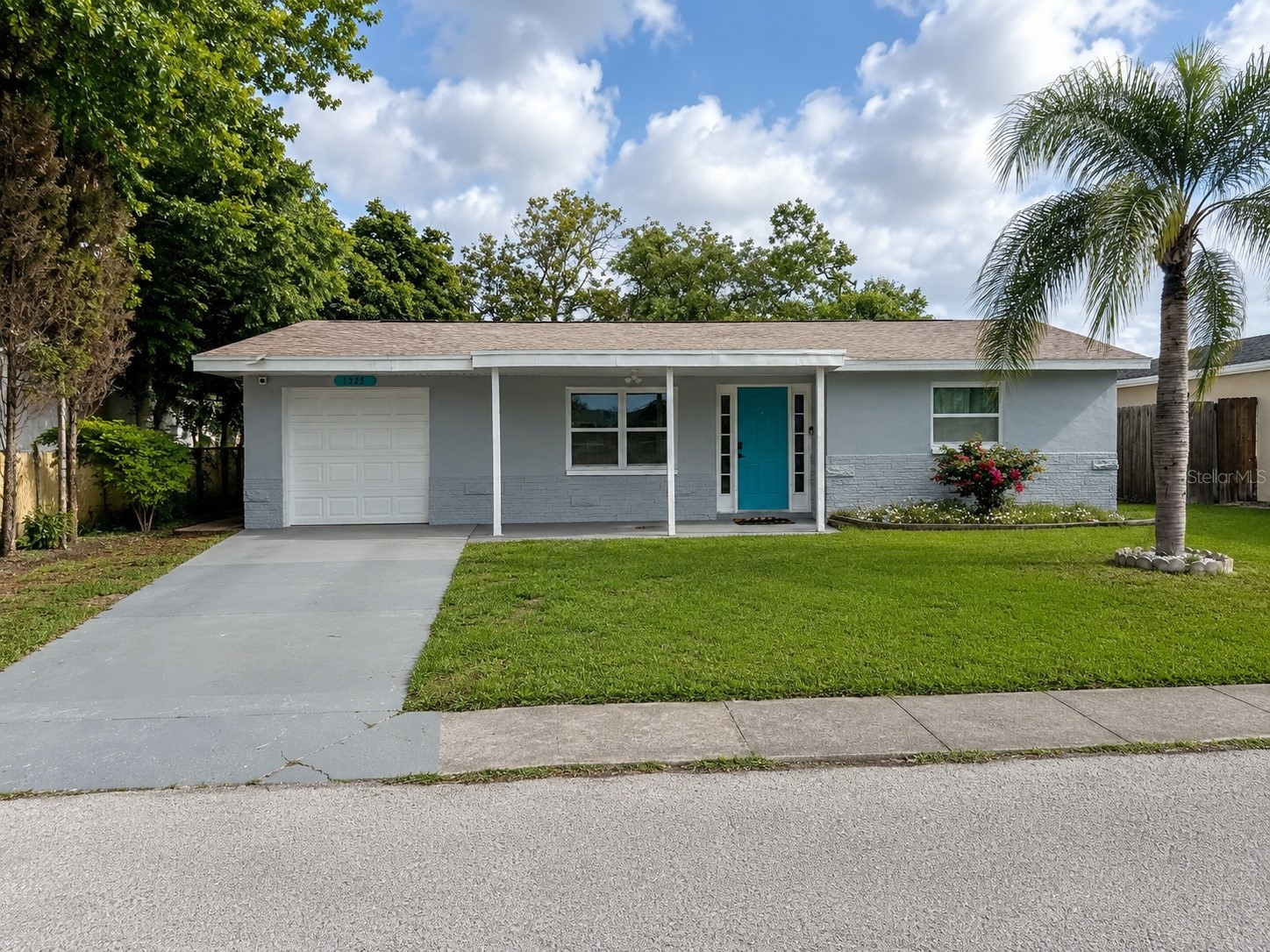 7325 IVANHOE DRIVE