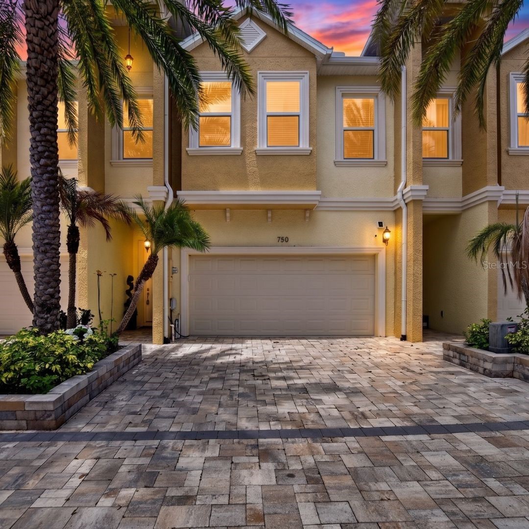 750 GRAND CYPRESS LANE