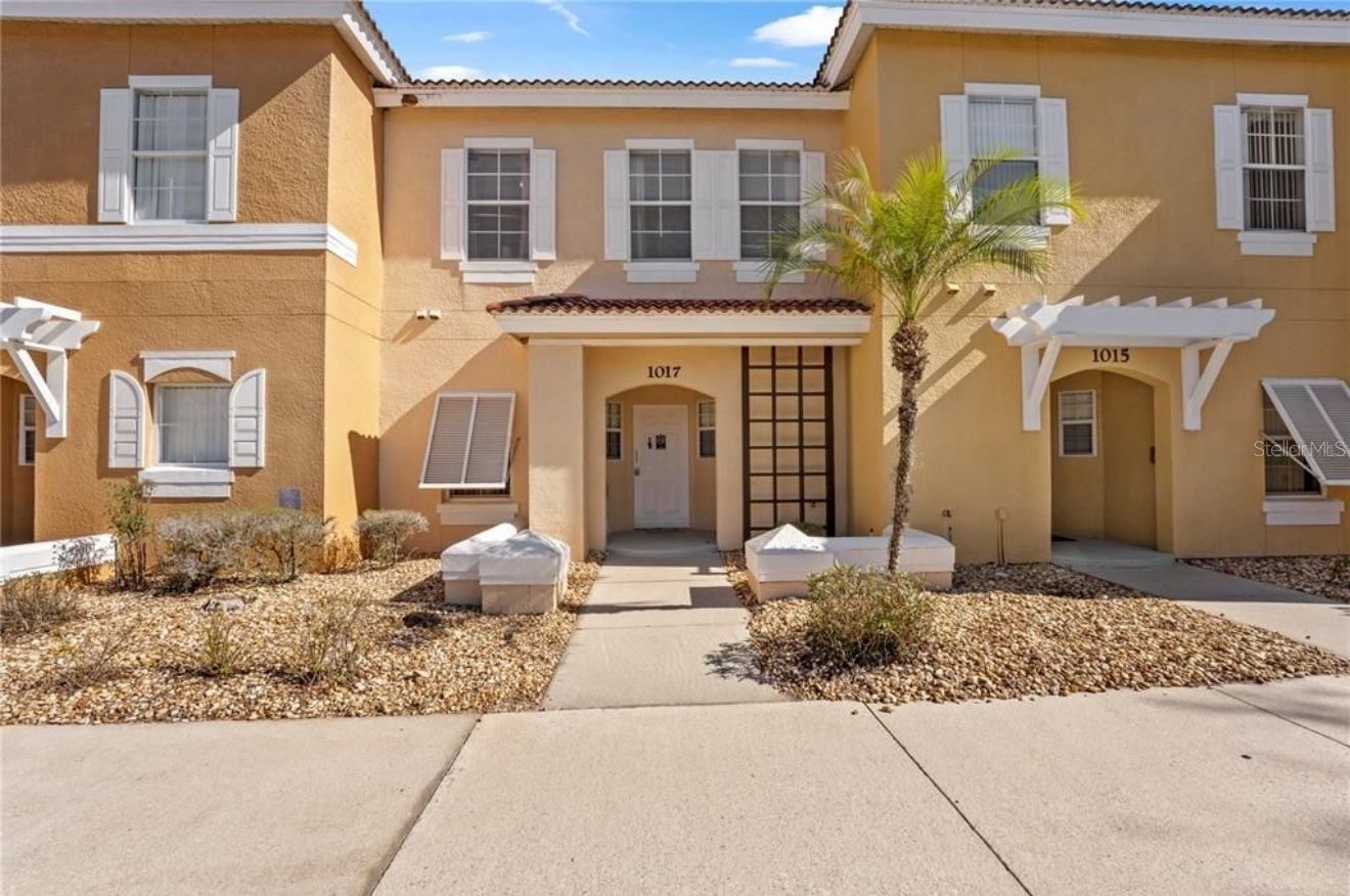 1017 PARK RIDGE CIRCLE