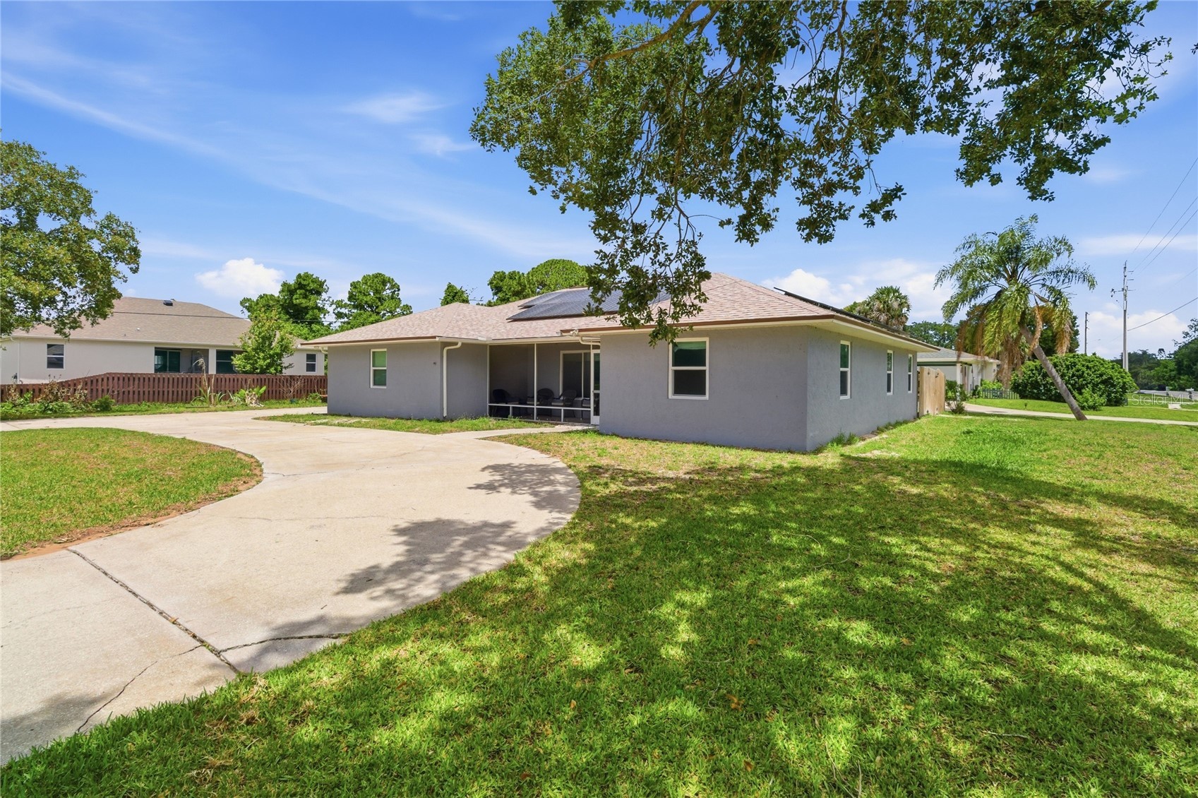 602 LAKE DRIVE