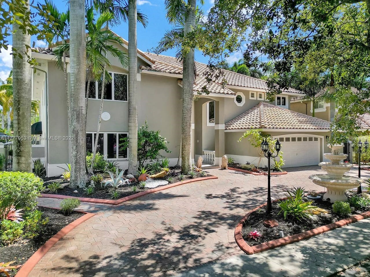 15945 NW 82ND COURT