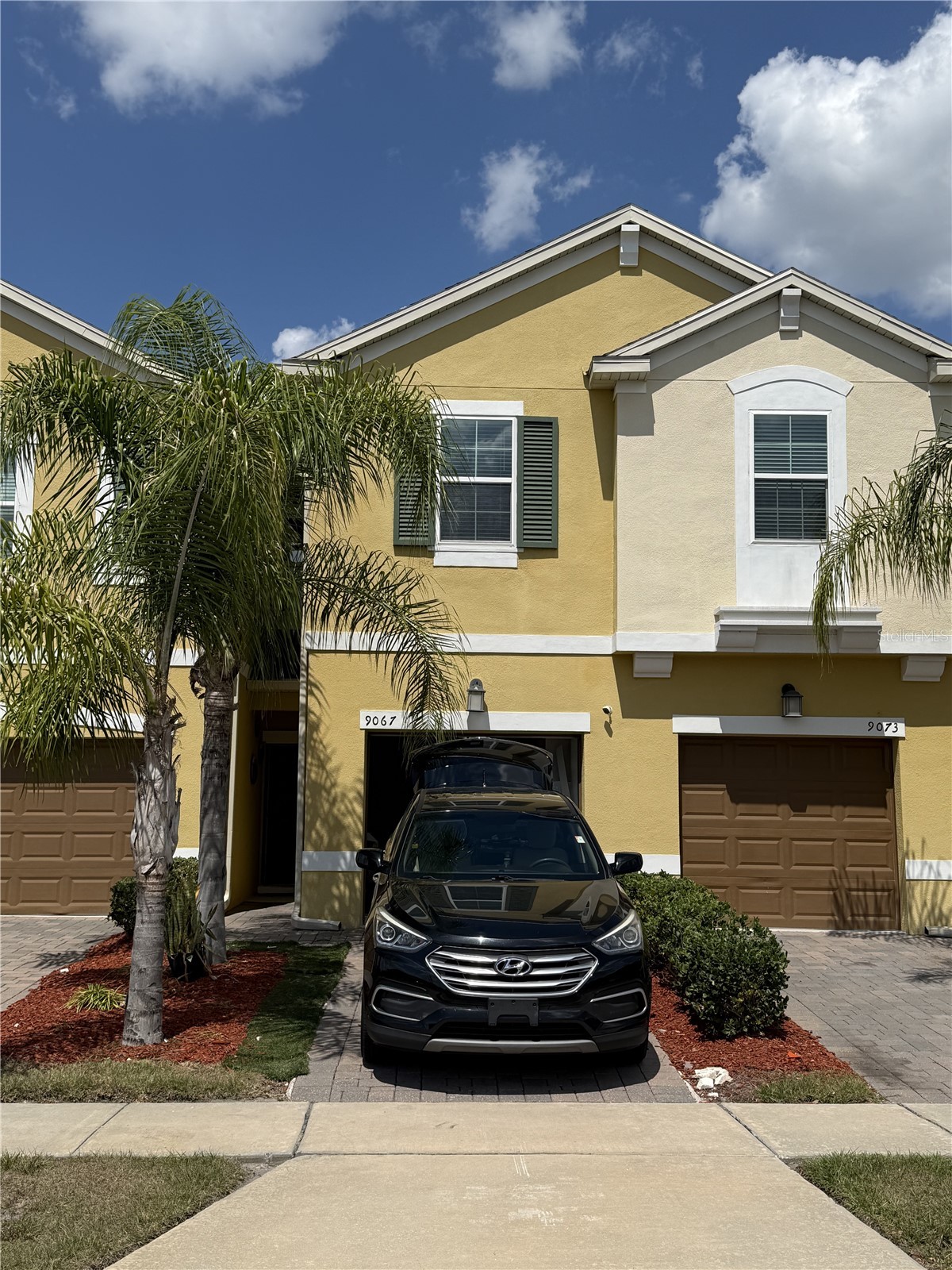 9067 MENEWA COURT