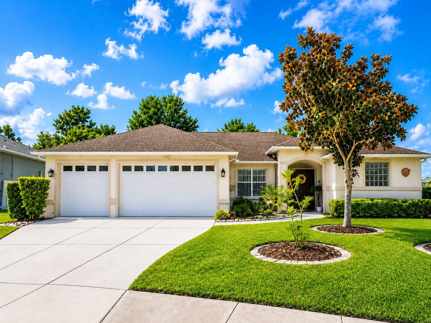 2915 SOUTHERN PINES LOOP
