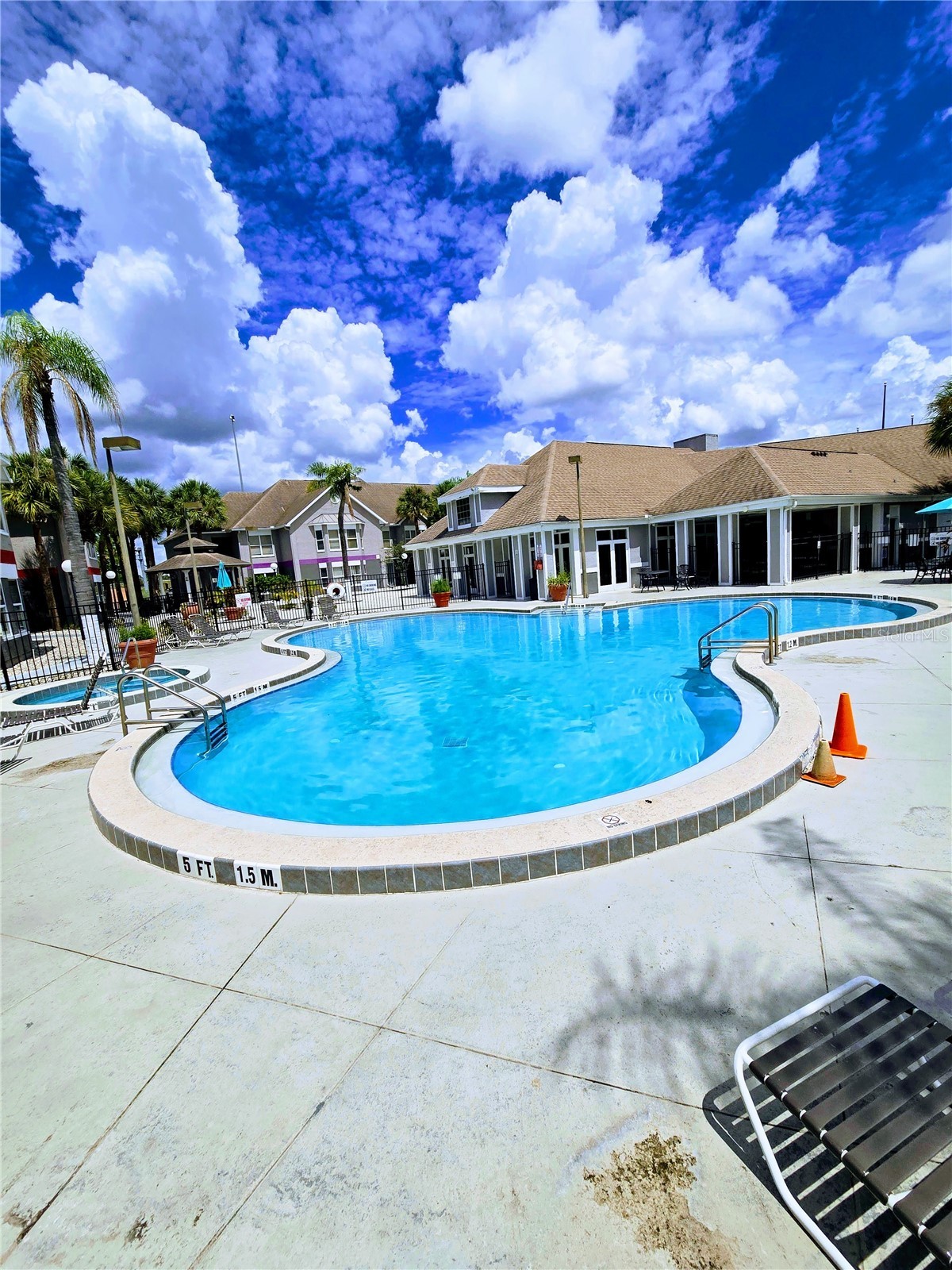 3100 PARKWAY BOULEVARD 752
