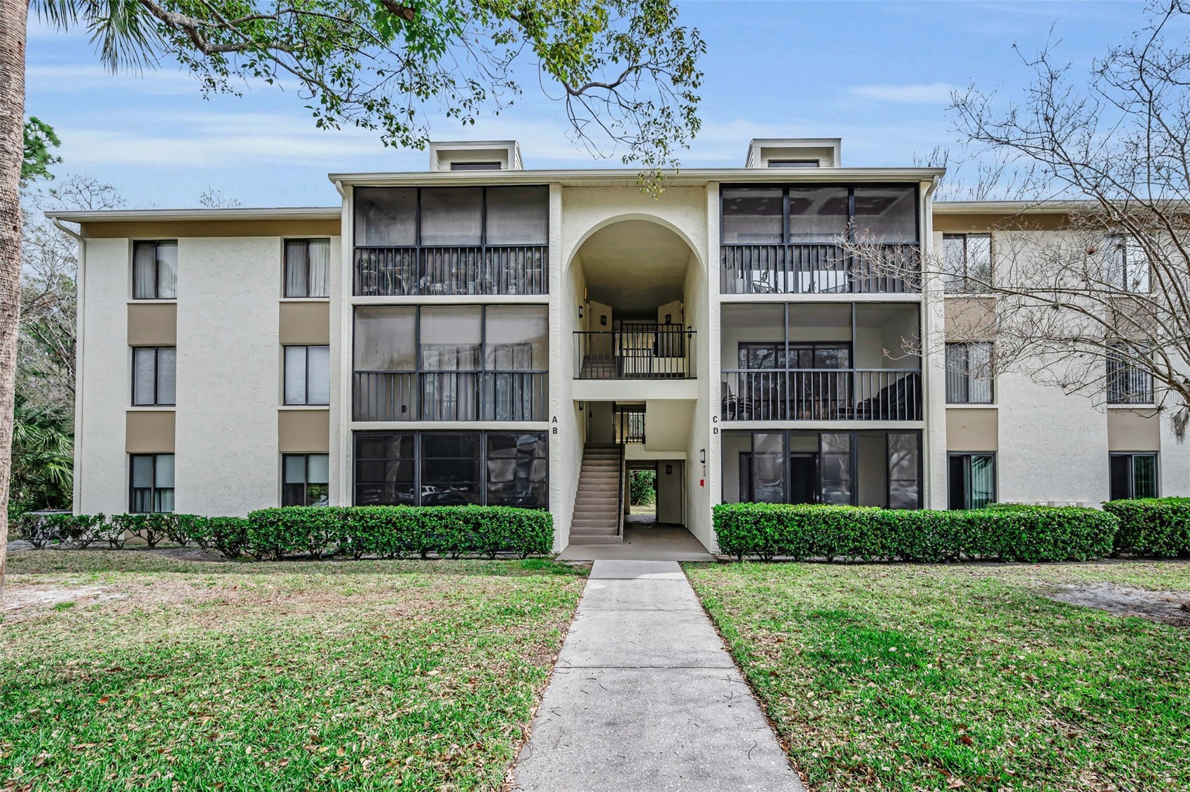 3232 LAKE PINE WAY E C1