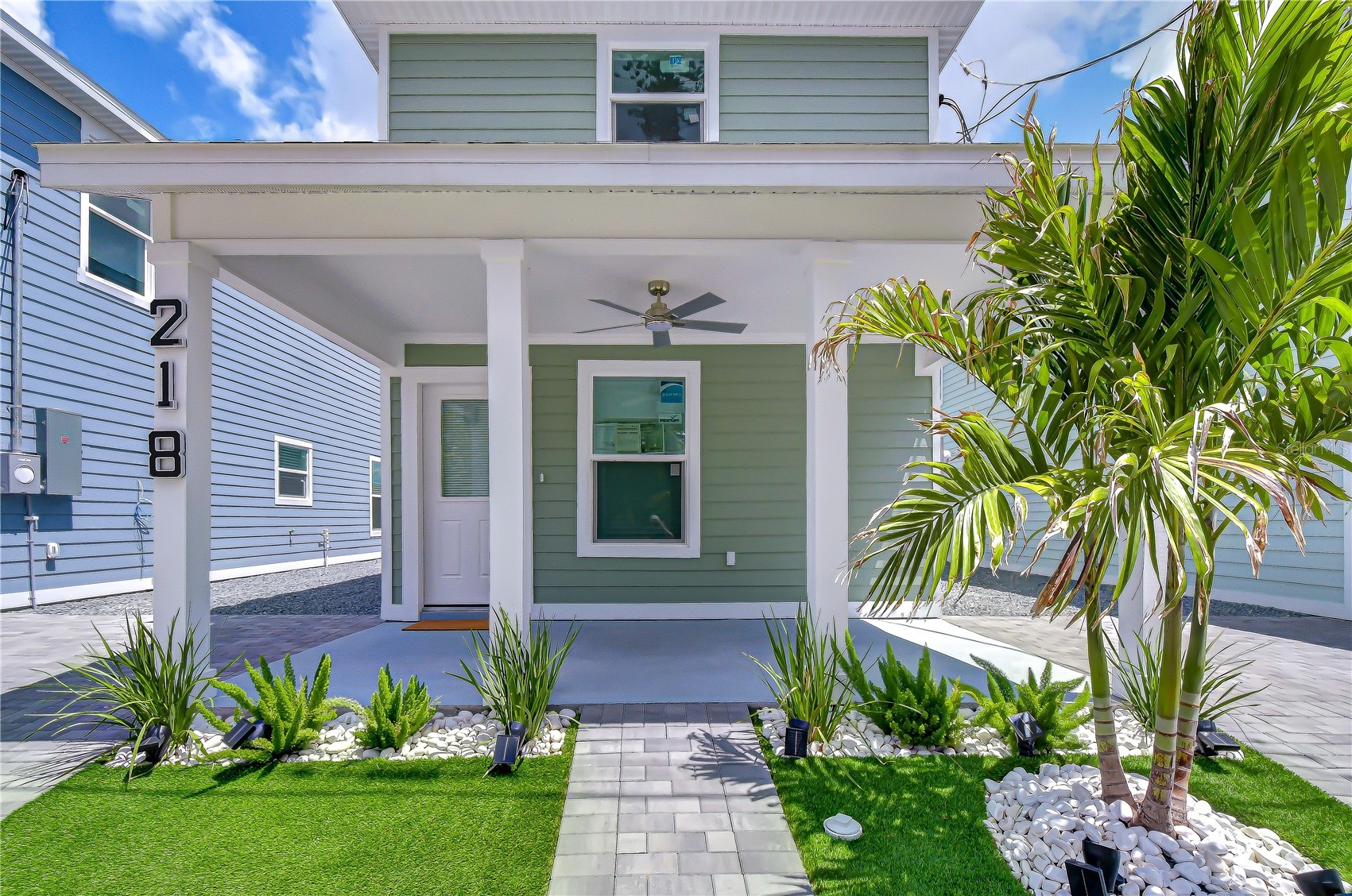 218 8TH AVENUE DRIVE W