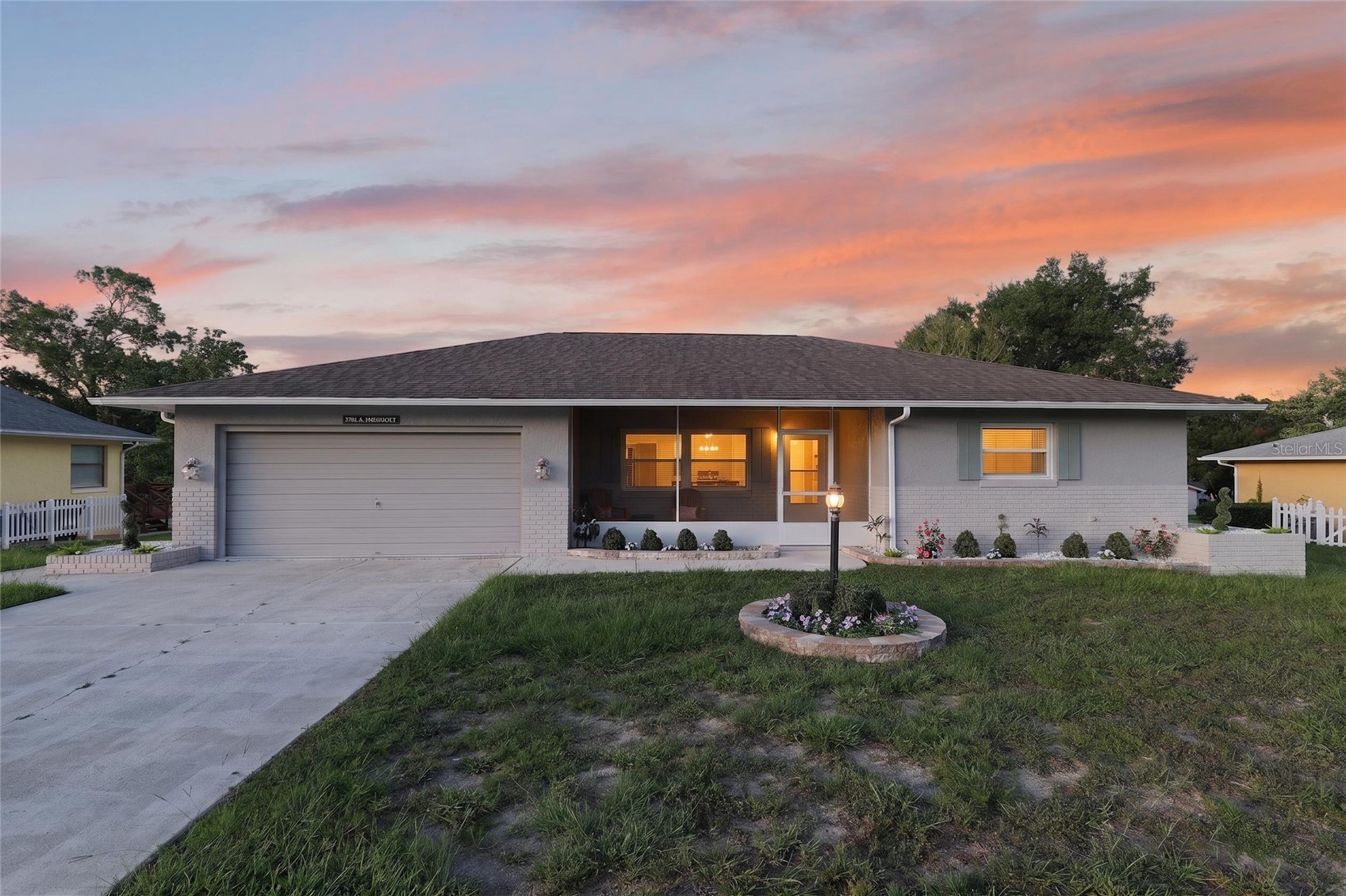 3705 N HONEYLOCUST DRIVE