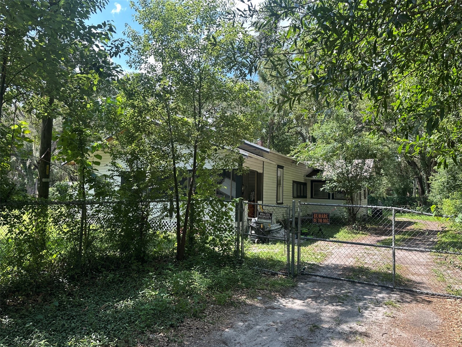 1802 E UNIVERSITY AVENUE