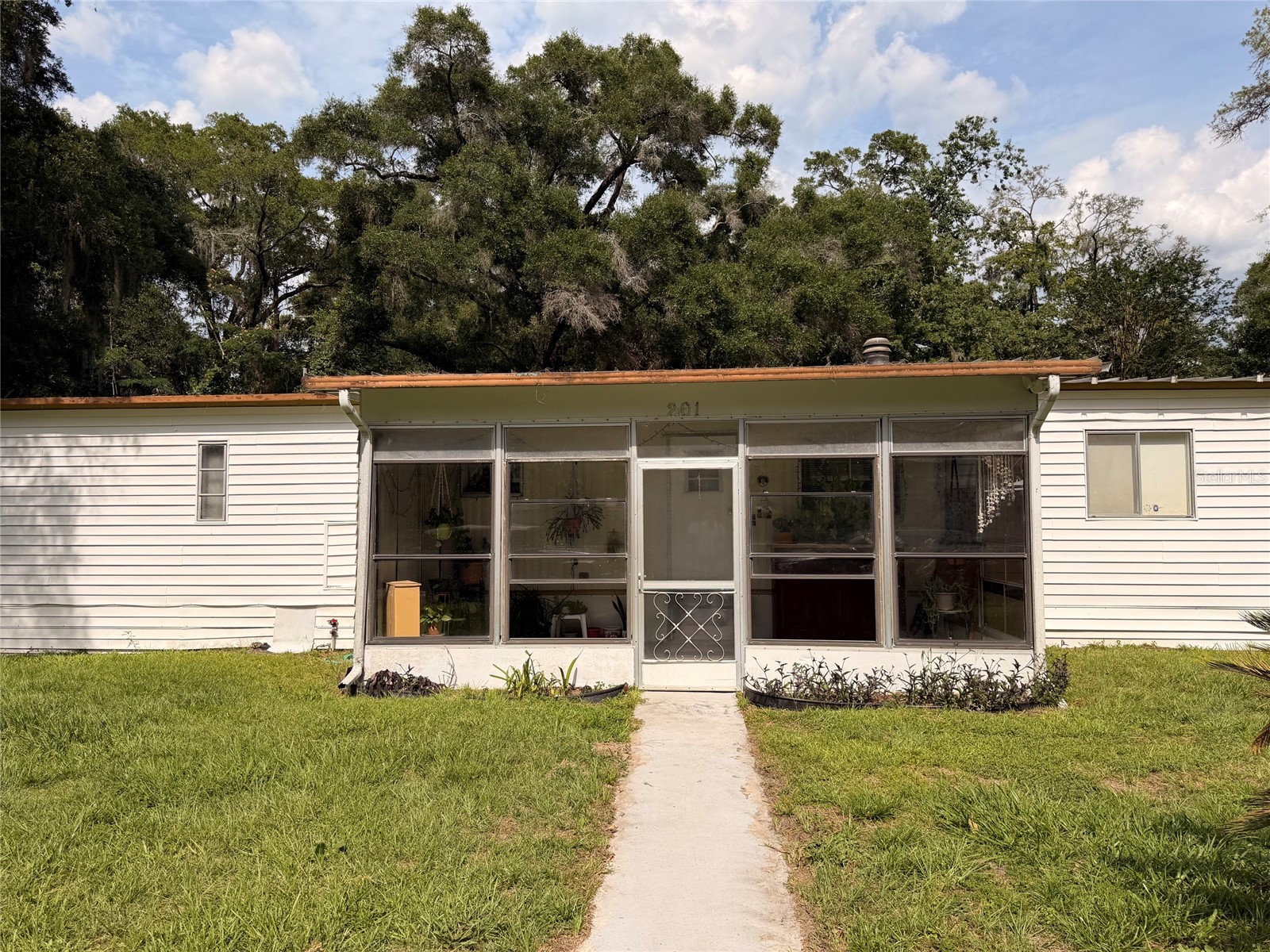 201 NW 136TH TERRACE
