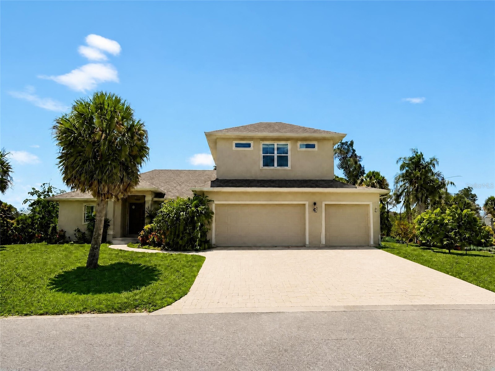 935 LINDEN ROAD