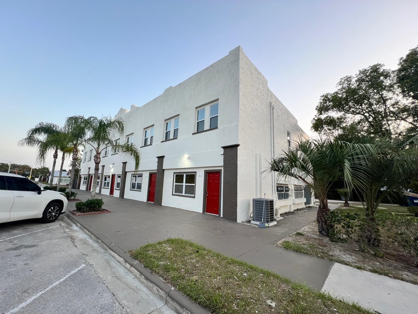 475 UMATILLA BOULEVARD