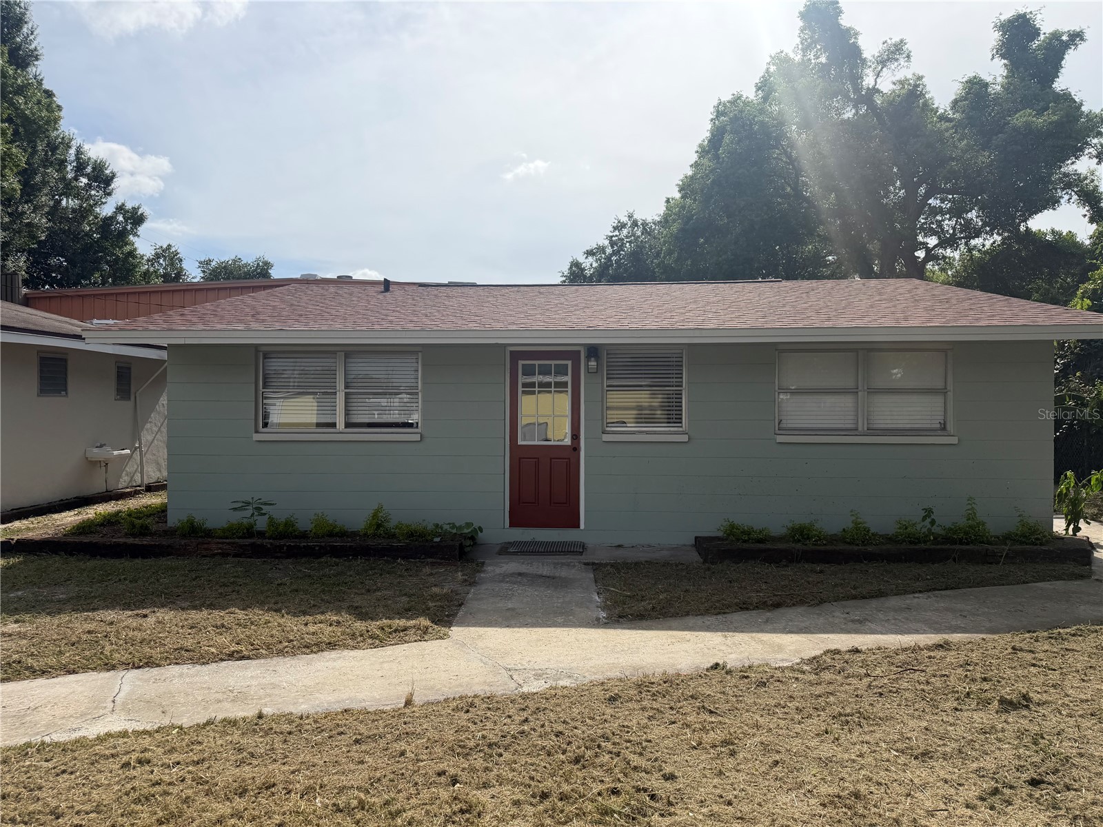3009 W WATERS AVENUE