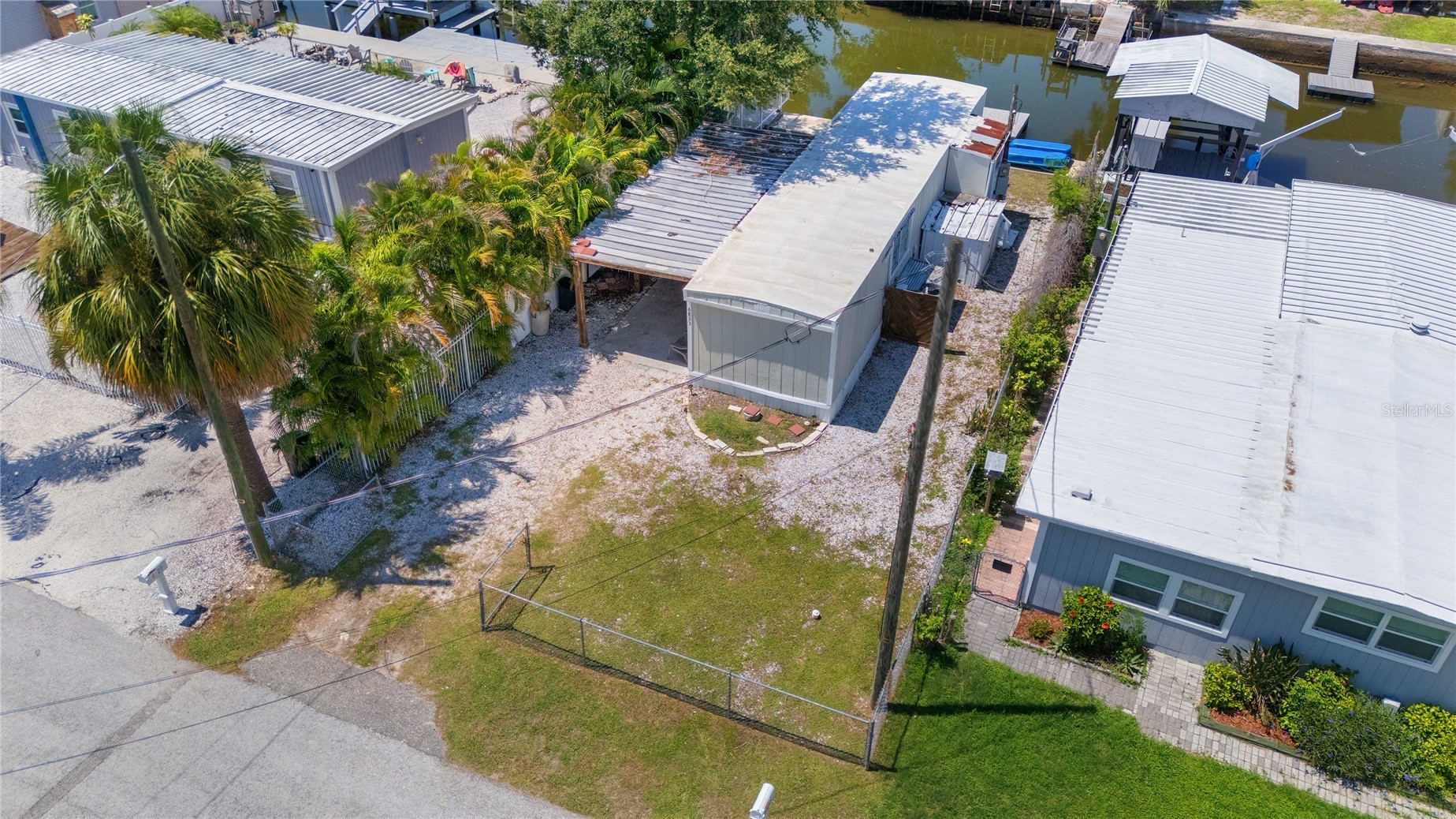 6833 FLICKER LANE